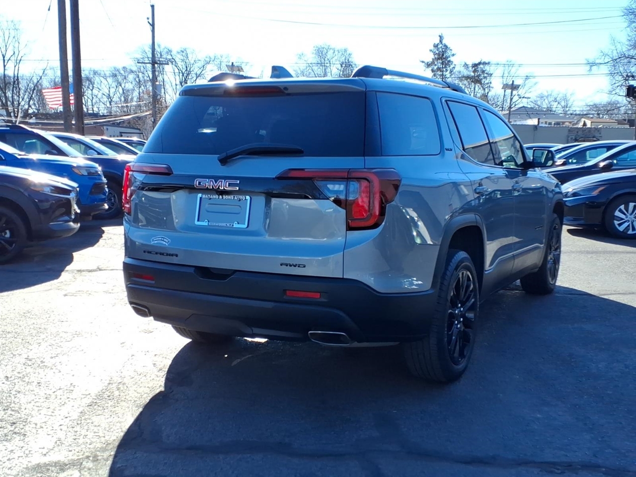 GMC Acadia AWD 4dr SLT 2023