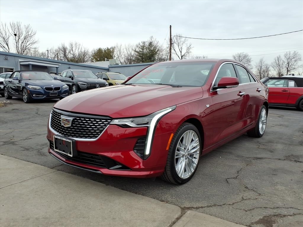2023 Cadillac CT4 4dr Sdn Premium Luxury