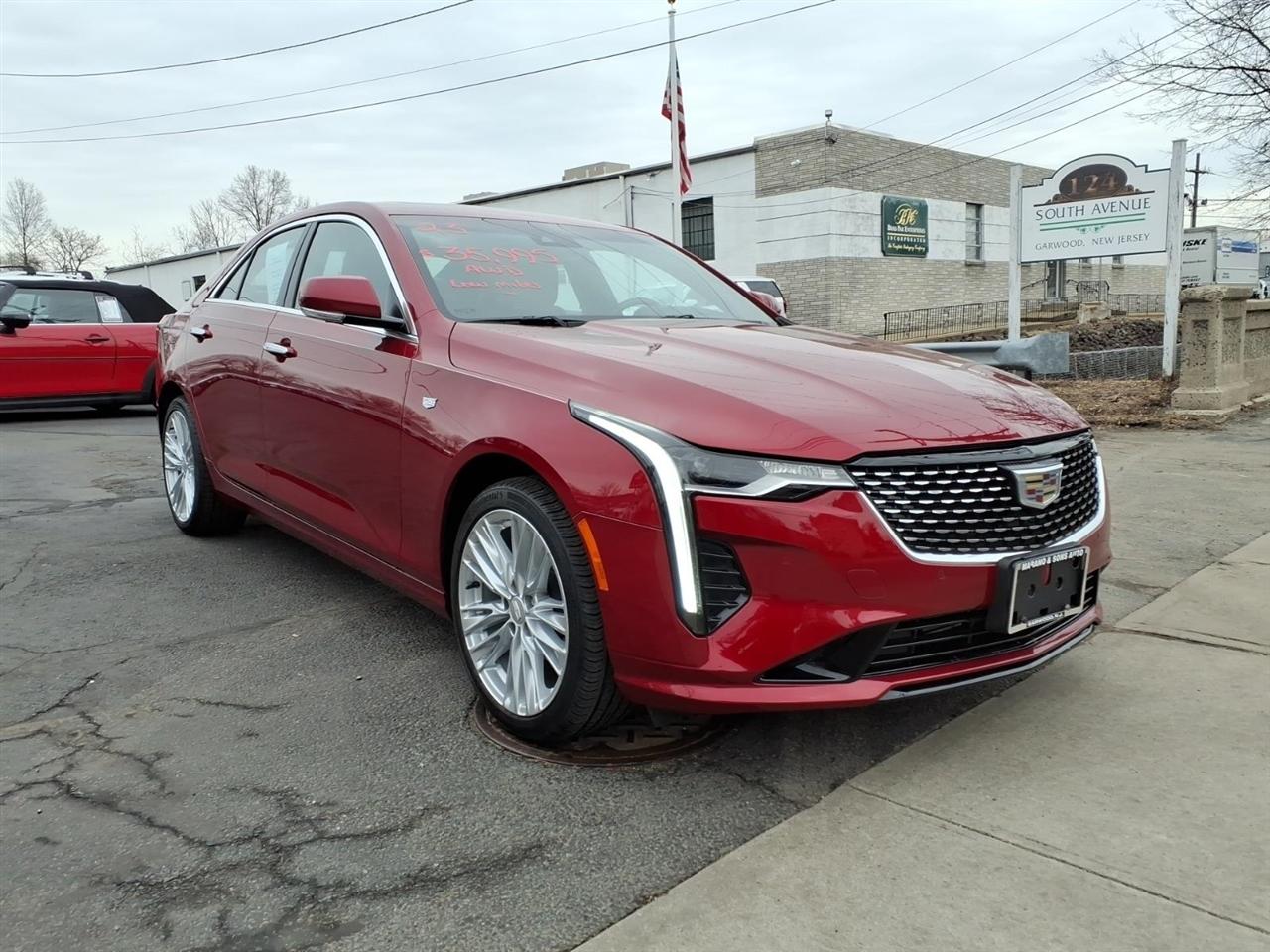 Cadillac CT4 4dr Sdn Premium Luxury 2023