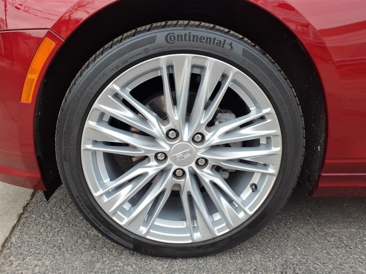 Cadillac CT4 4dr Sdn Premium Luxury 2023