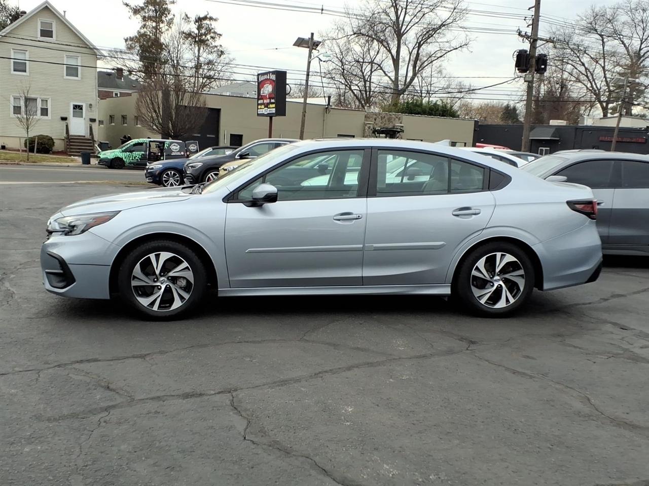 Subaru Legacy Premium CVT 2023
