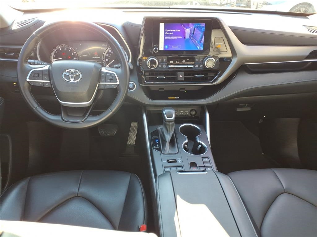 Toyota Highlander XLE 4D SUV AWD 2023
