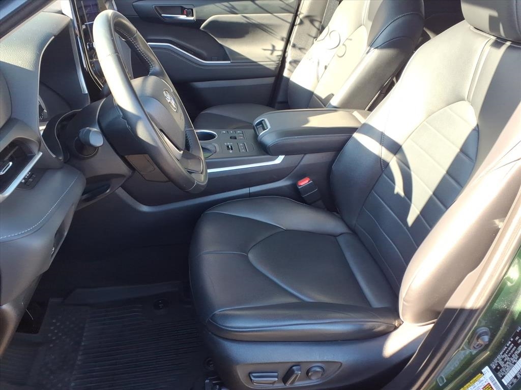 Toyota Highlander XLE 4D SUV AWD 2023