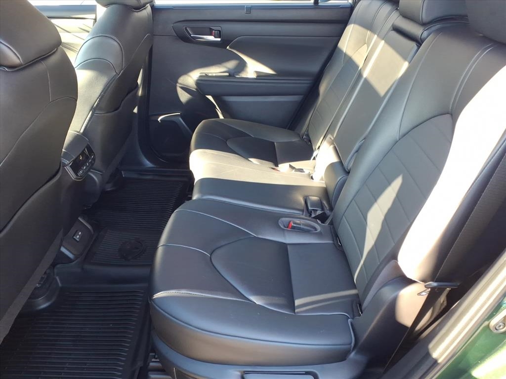 Toyota Highlander XLE 4D SUV AWD 2023