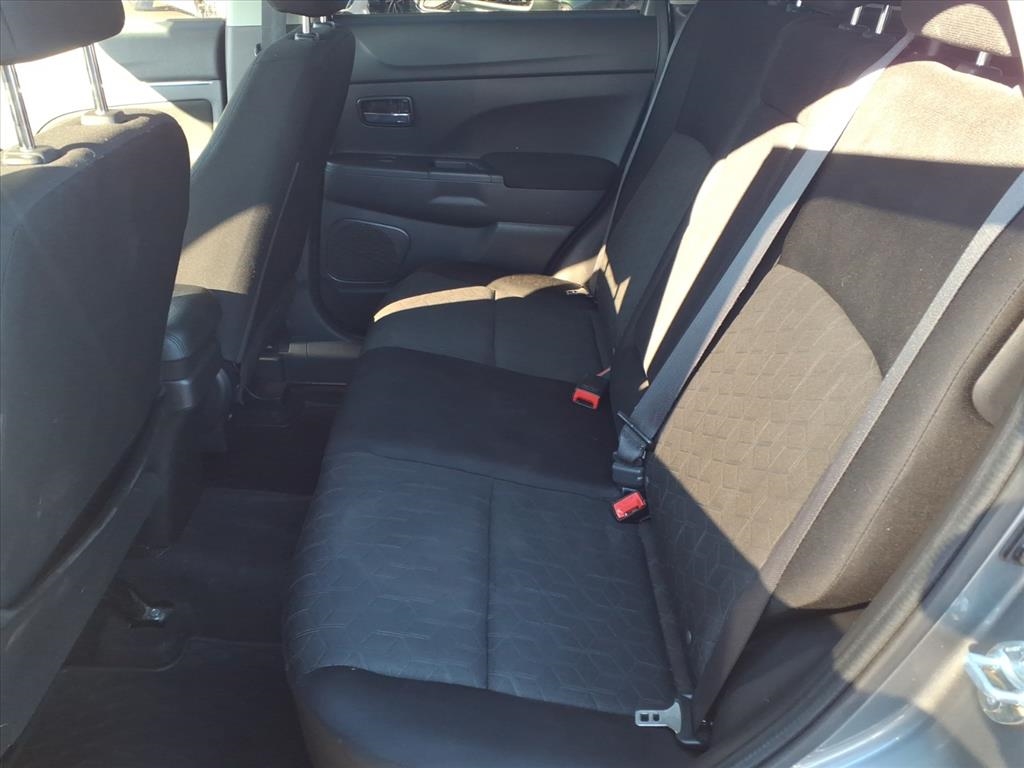 Mitsubishi Outlander Sport ES 2.0 CVT 2021