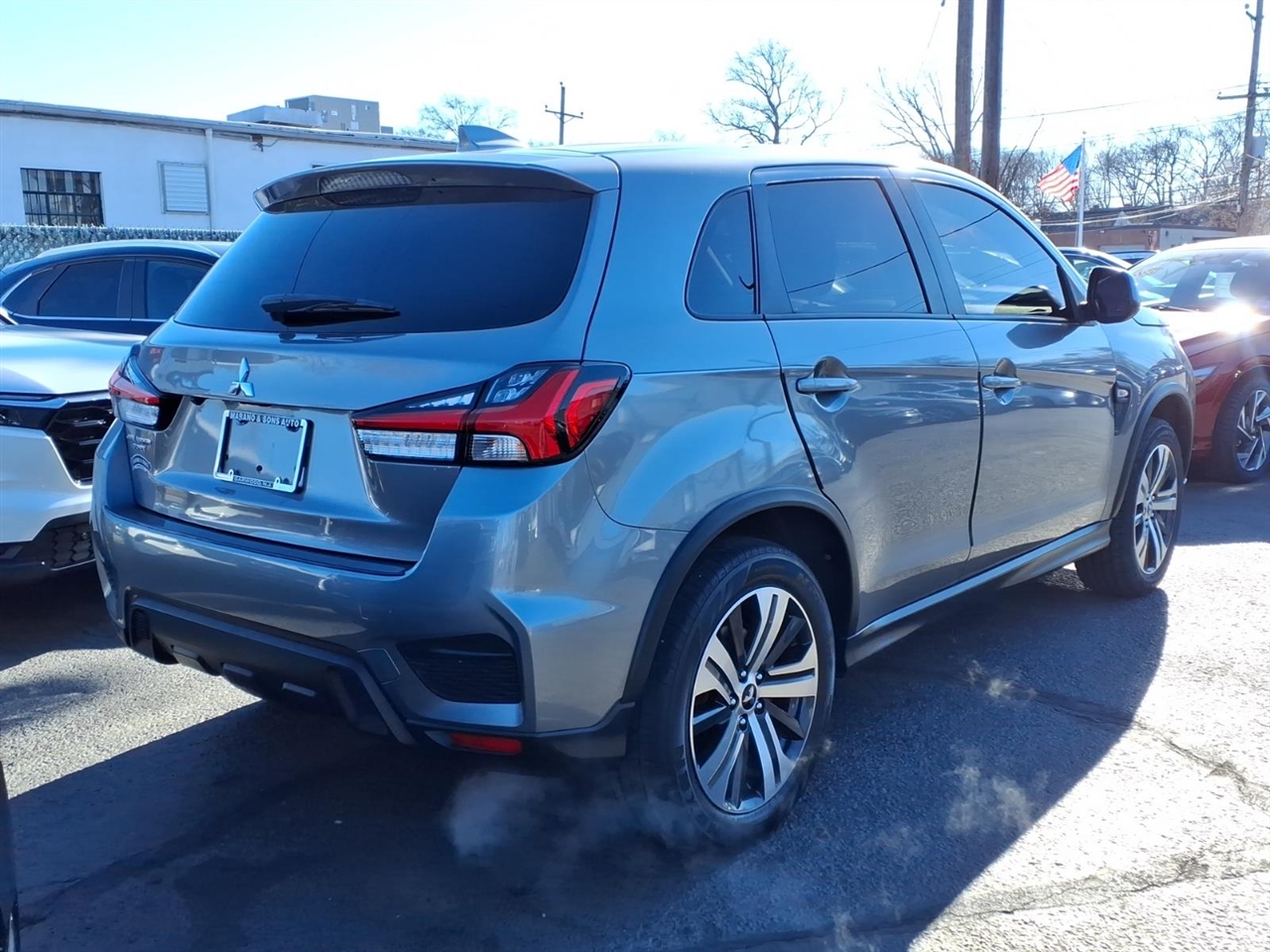 Mitsubishi Outlander Sport ES 2.0 CVT 2021