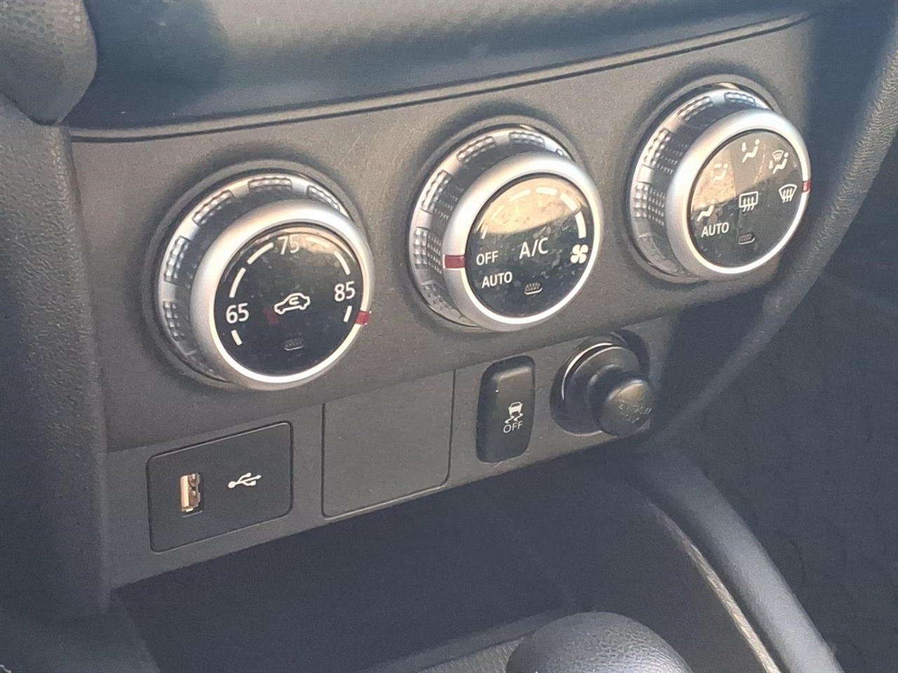 Mitsubishi Outlander Sport ES 2.0 CVT 2021