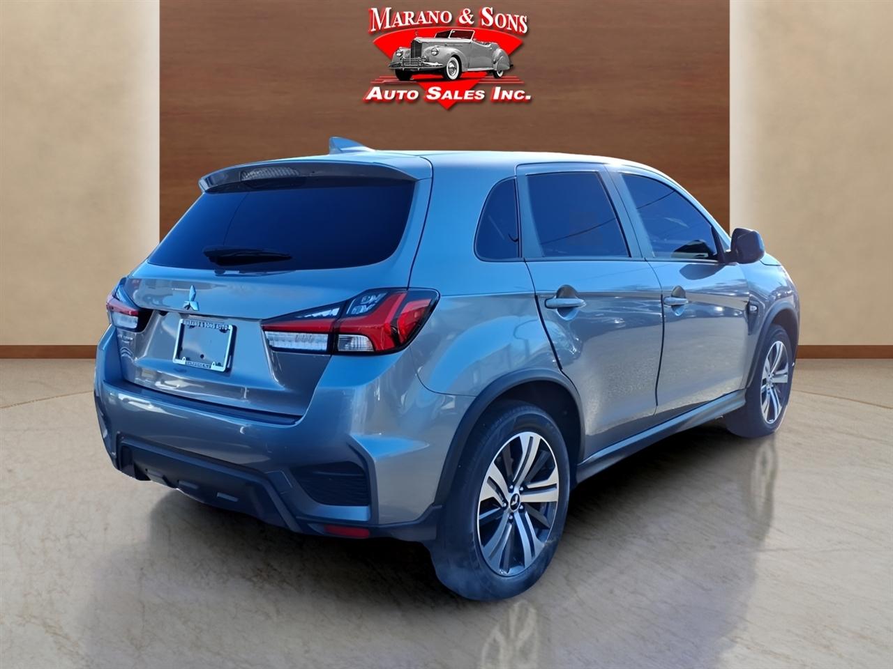 Mitsubishi Outlander Sport ES 2.0 CVT 2021