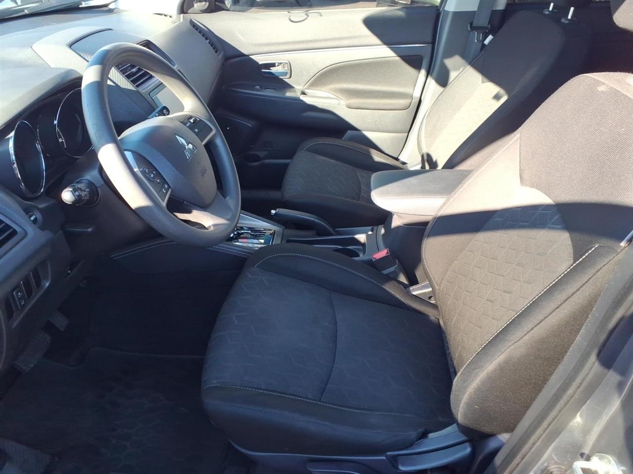 Mitsubishi Outlander Sport ES 2.0 CVT 2021