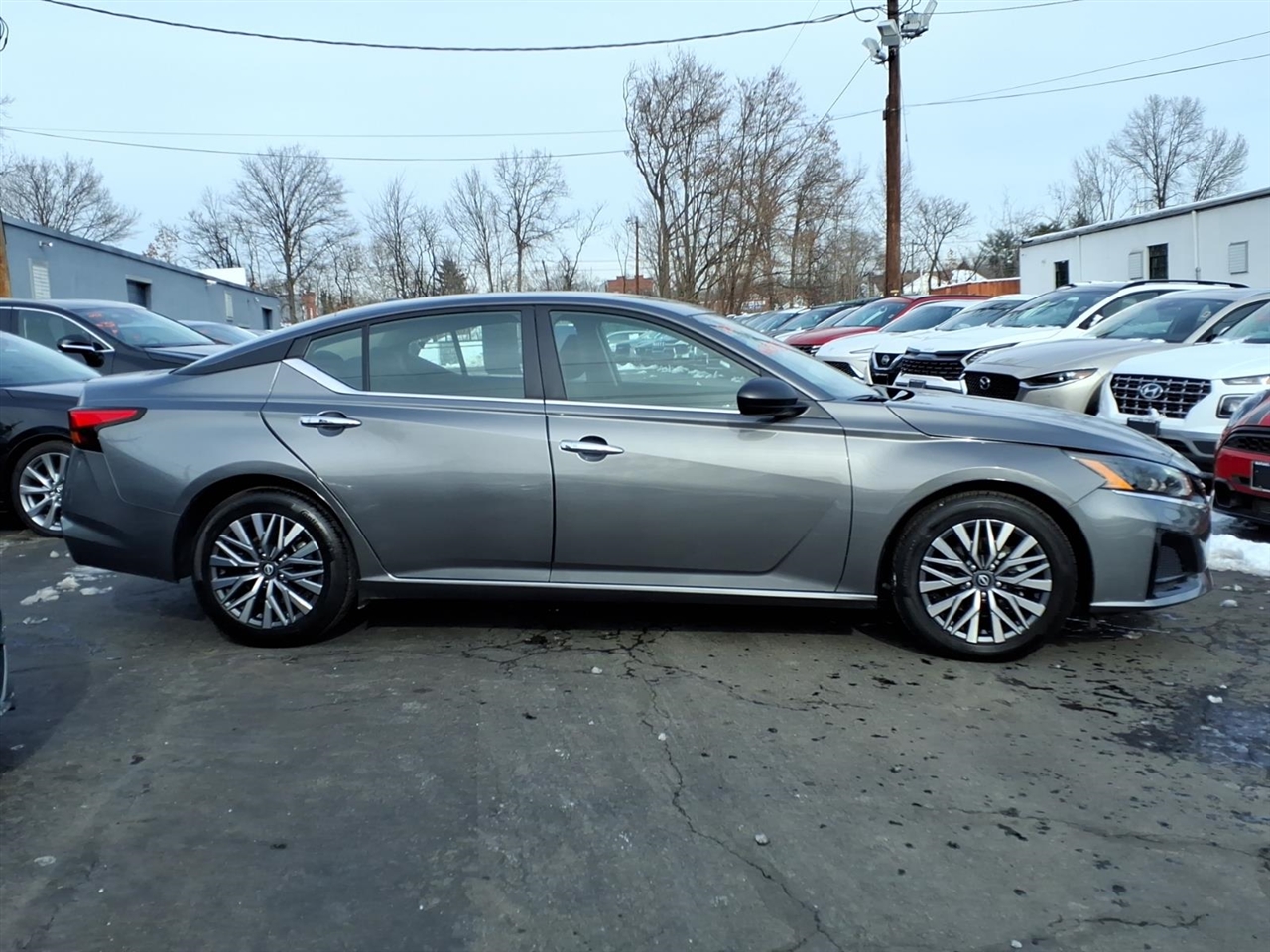 Nissan Altima SV FWD 2025