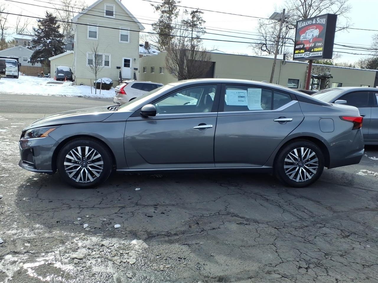 Nissan Altima SV FWD 2025