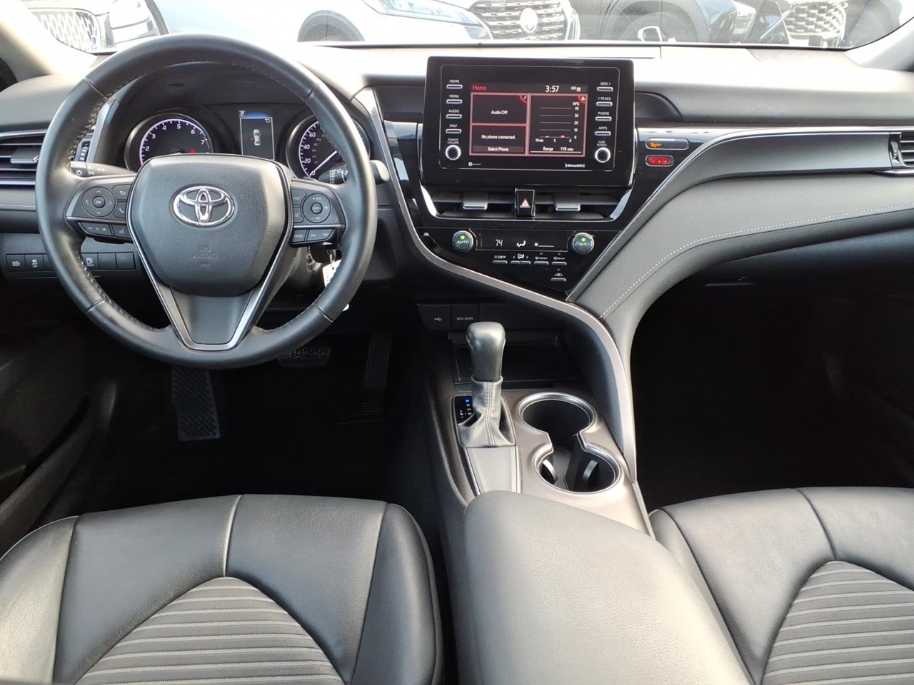 Toyota Camry SE Auto (Natl) 2021