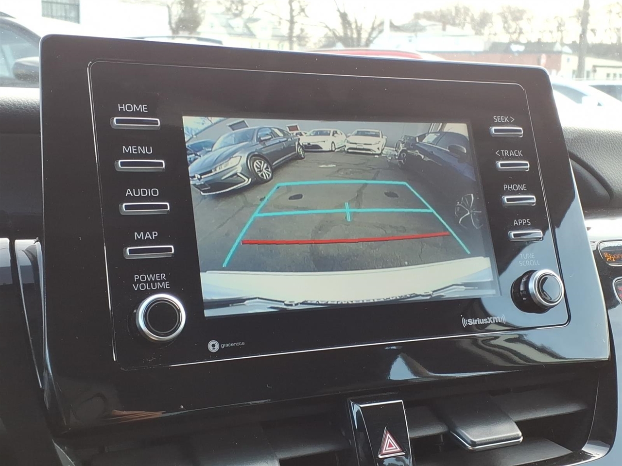 Toyota Camry SE Auto (Natl) 2021