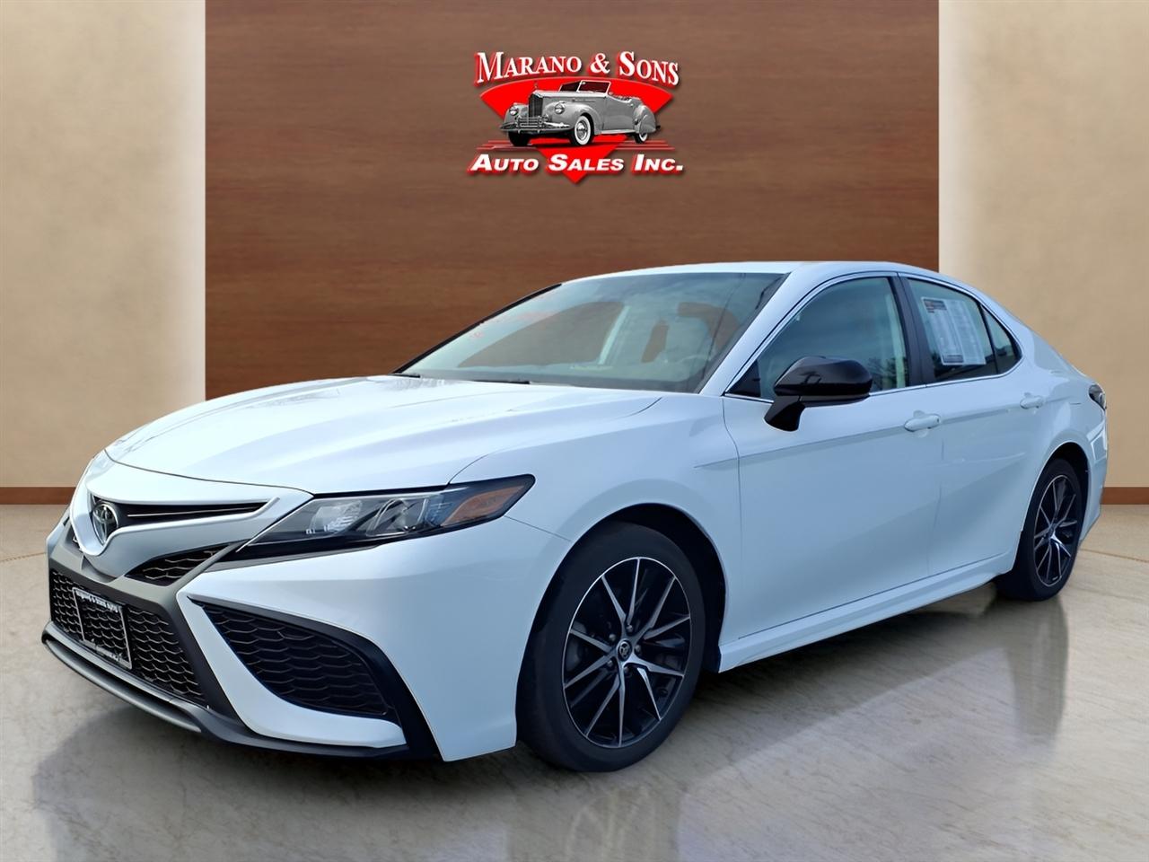 2021 Toyota Camry SE Nightshade Auto (Natl)