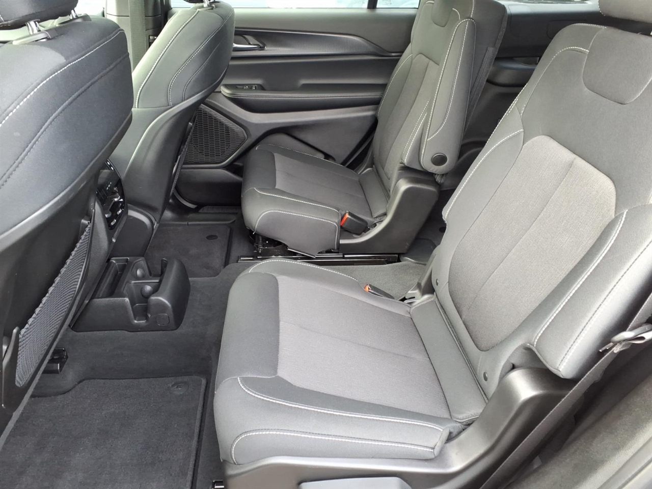 Jeep Grand Cherokee L Laredo X 4x4 2025