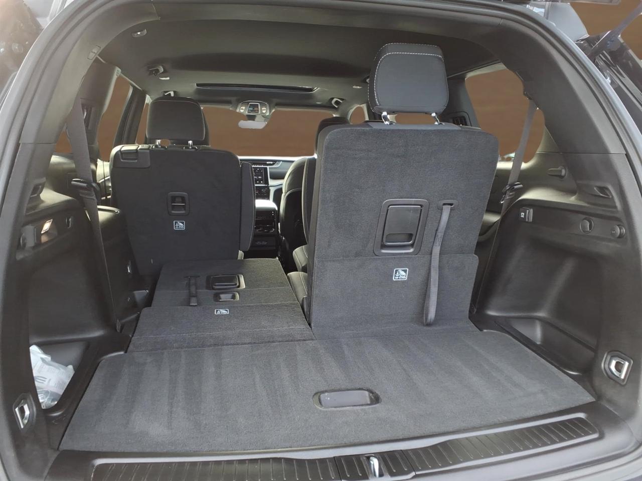 Jeep Grand Cherokee L Laredo X 4x4 2025