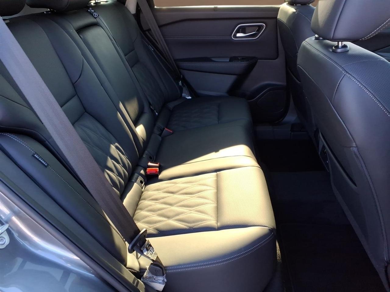 Nissan Rogue AWD Platinum 2025