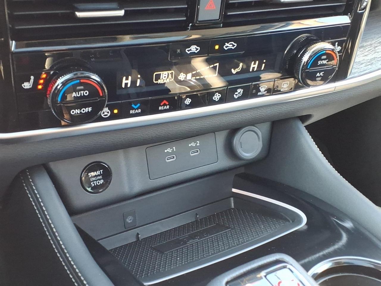 Nissan Rogue AWD Platinum 2025