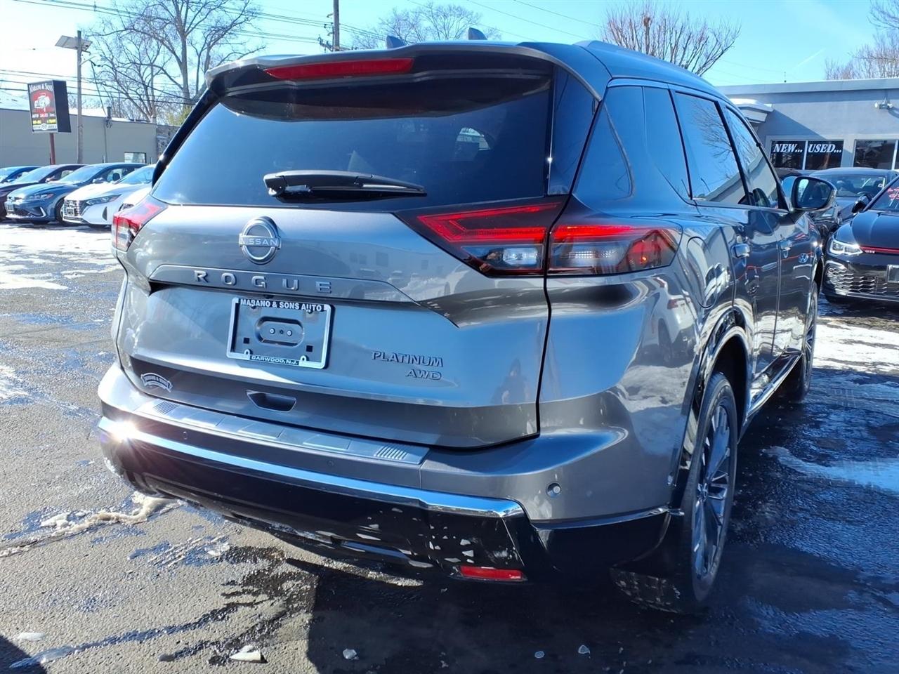 Nissan Rogue AWD Platinum 2025