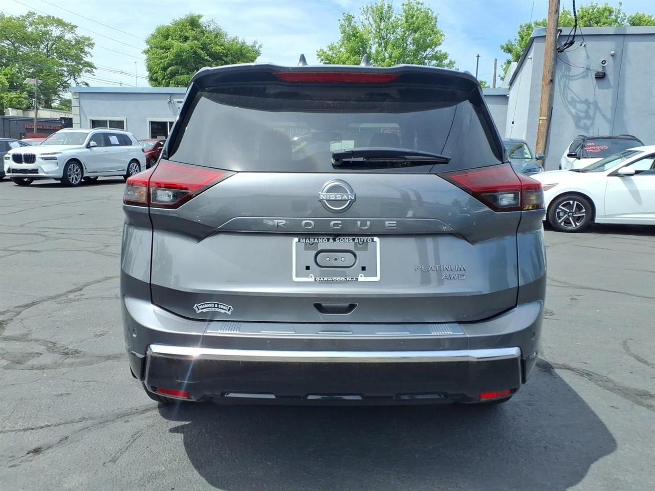 Nissan Rogue AWD Platinum 2025