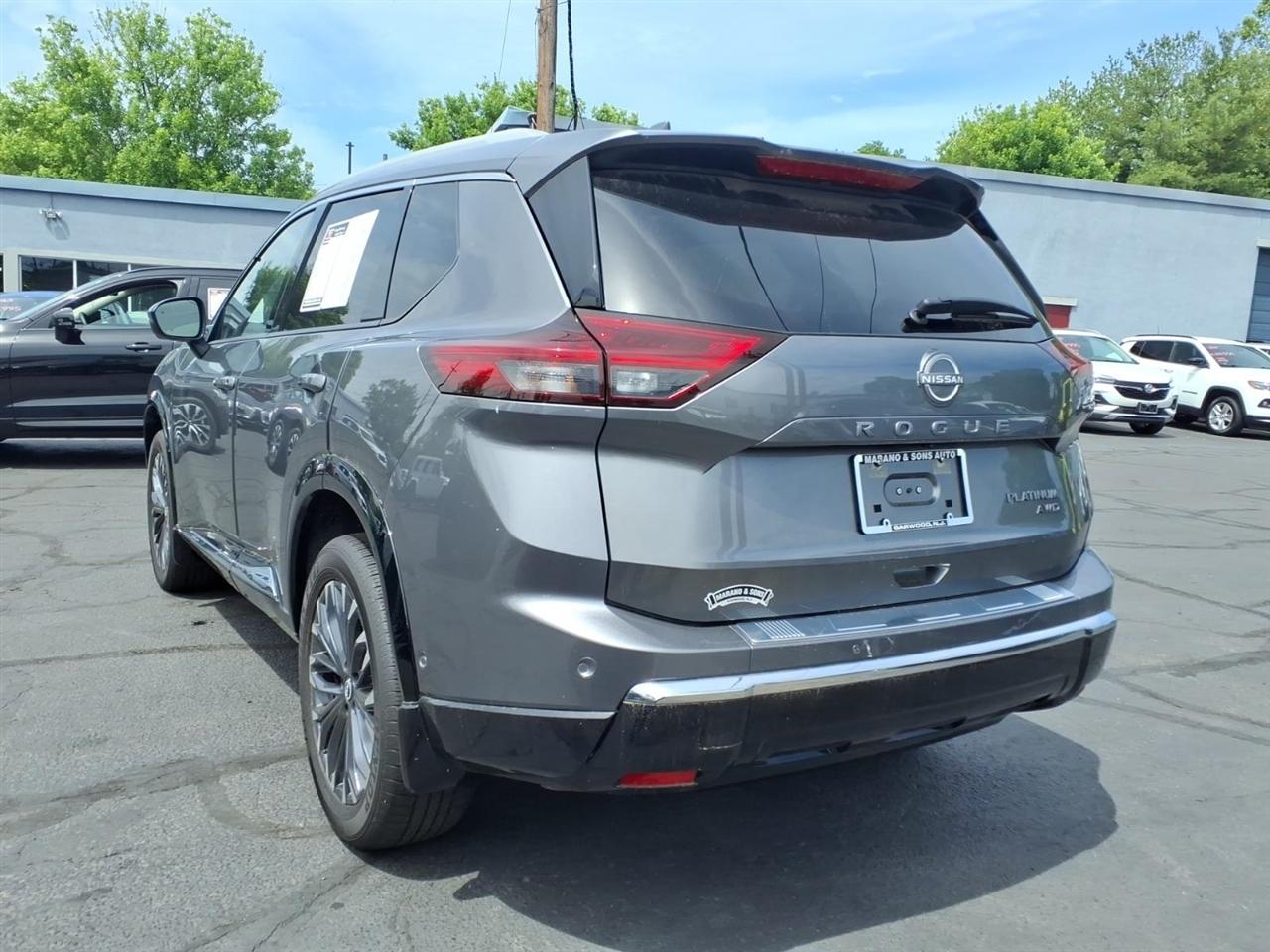 Nissan Rogue AWD Platinum 2025