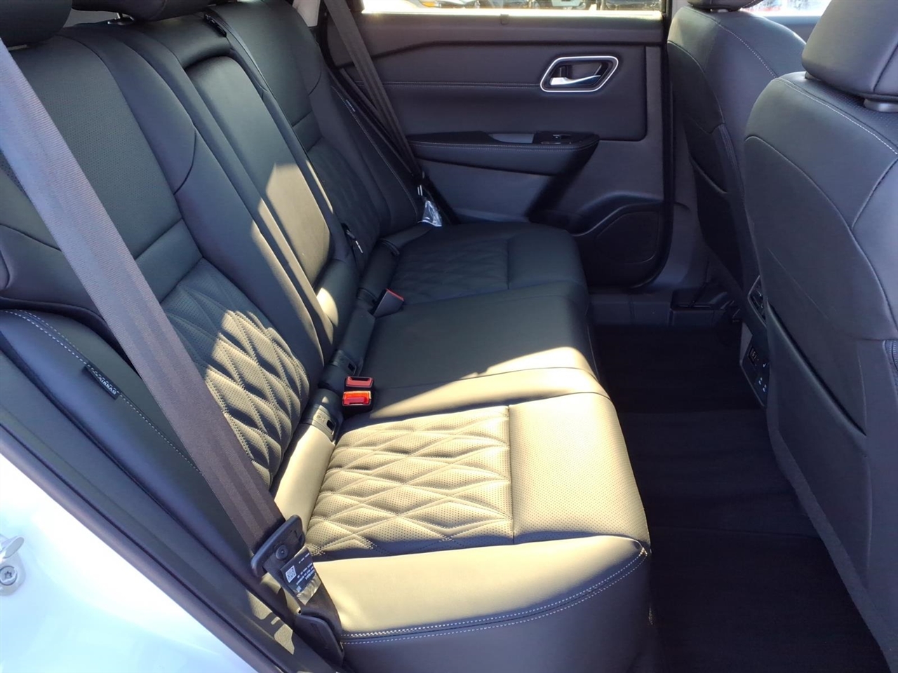 Nissan Rogue AWD Platinum 2025