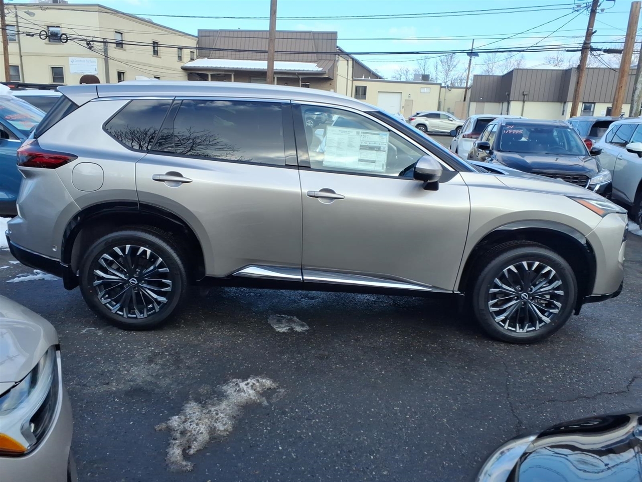 Nissan Rogue AWD Platinum 2025