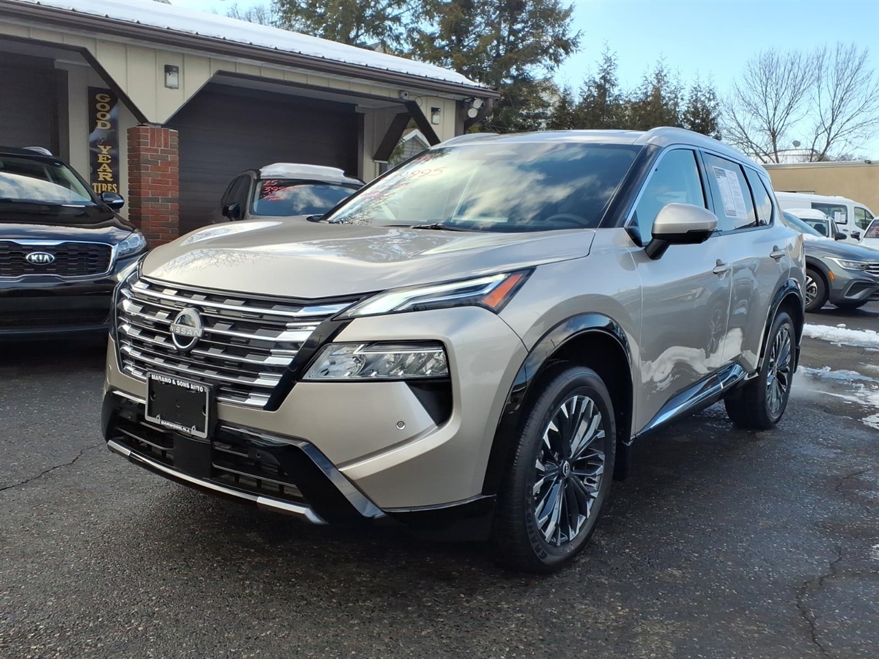 Nissan Rogue AWD Platinum 2025