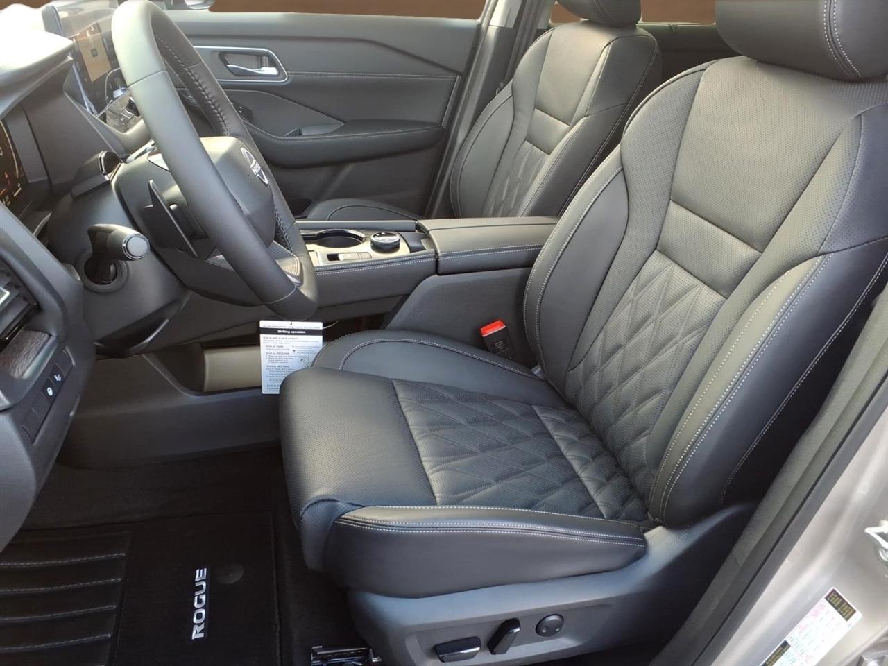 Nissan Rogue AWD Platinum 2025