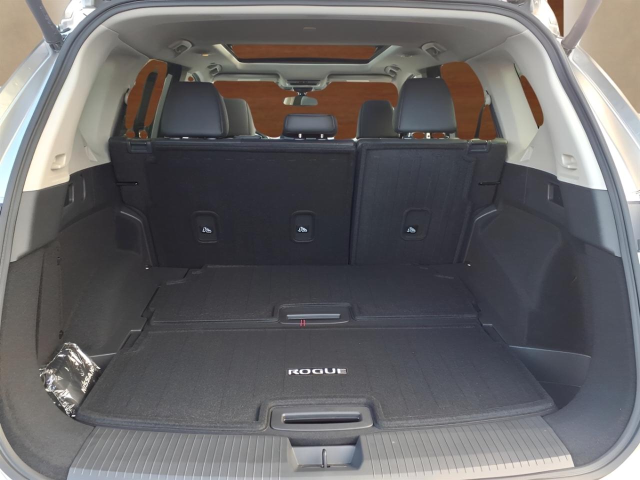 Nissan Rogue AWD Platinum 2025