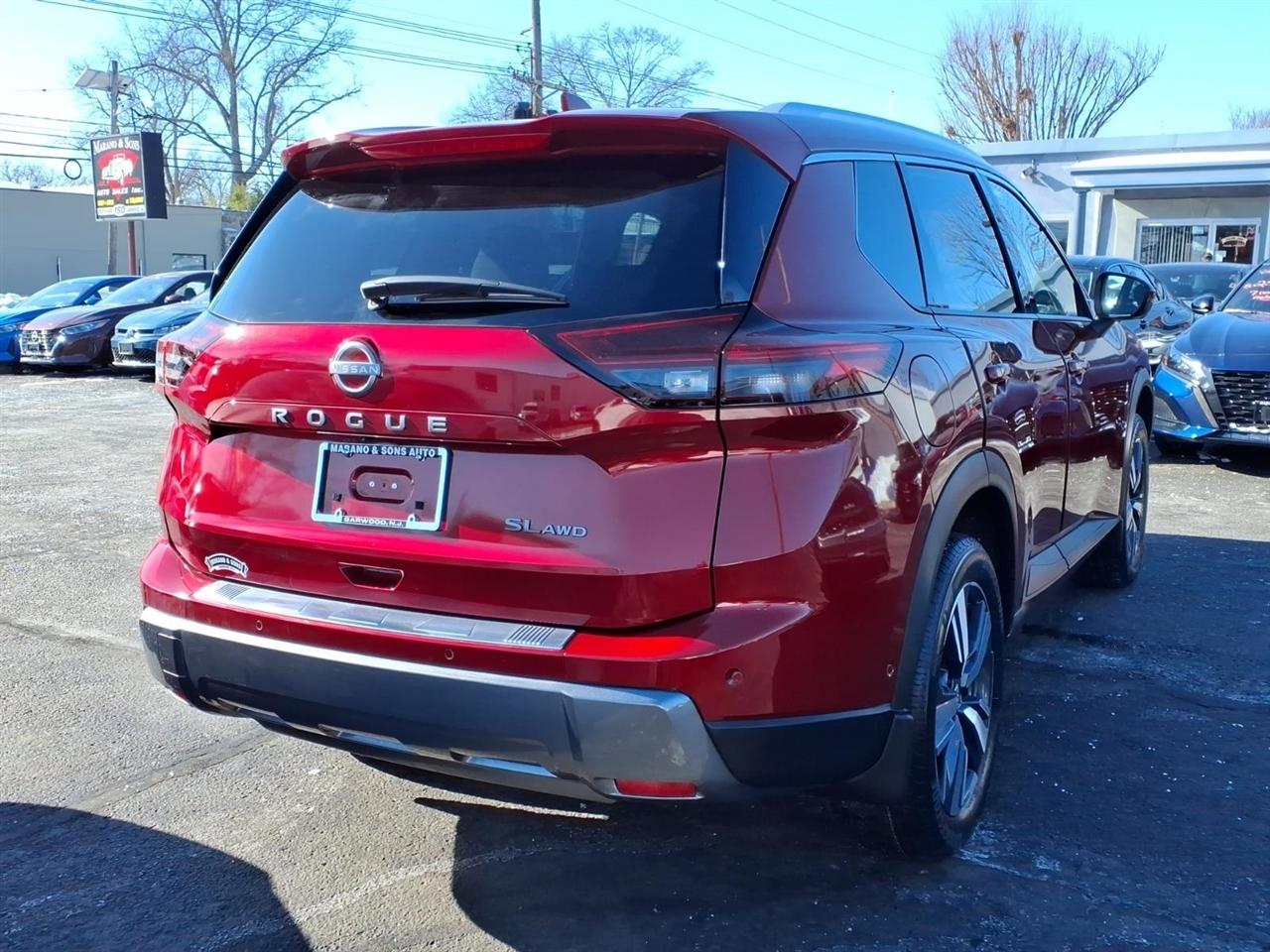 Nissan Rogue AWD SL 2025