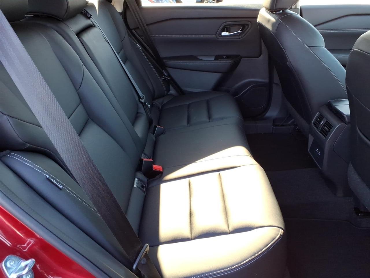 Nissan Rogue AWD SL 2025