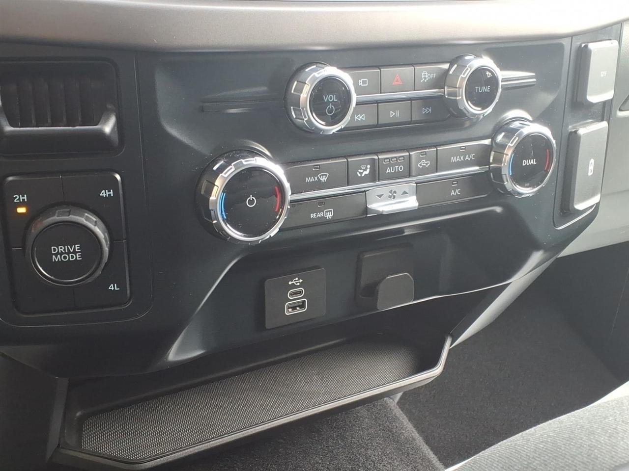 Ford F-150 XLT 4WD SuperCrew 5.5' Box 2025