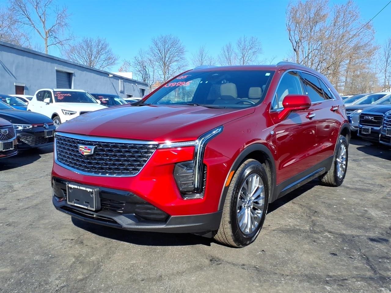 2025 Cadillac XT4 AWD 4dr Premium Luxury