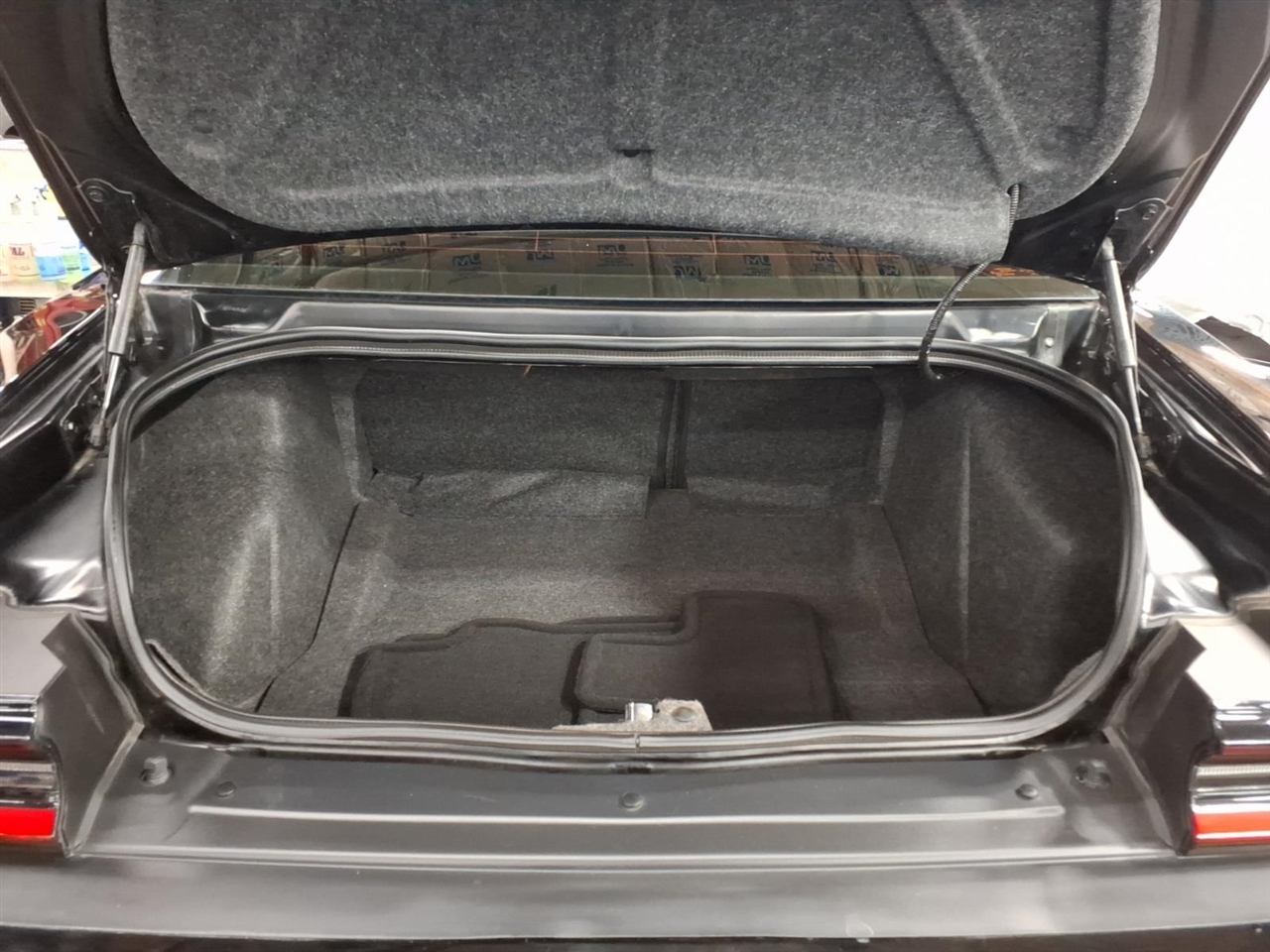 Dodge Challenger SXT RWD 2023