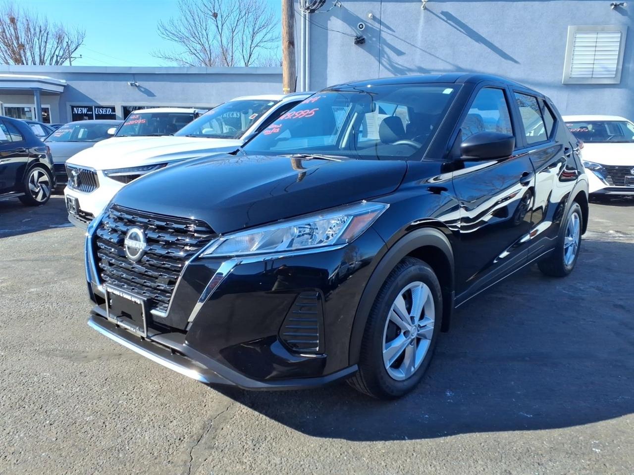 2024 Nissan Kicks S FWD