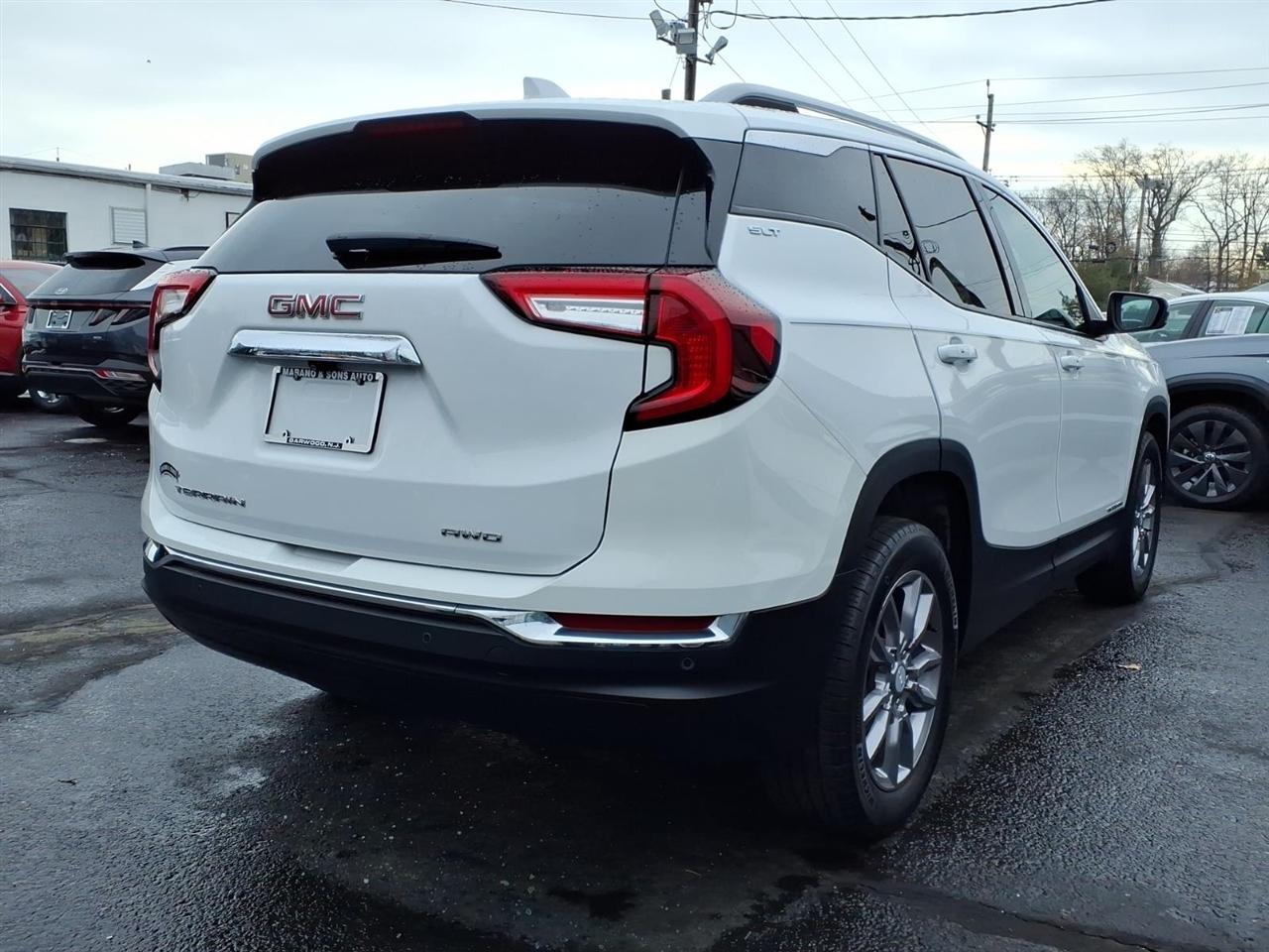 GMC Terrain AWD 4dr SLT 2023