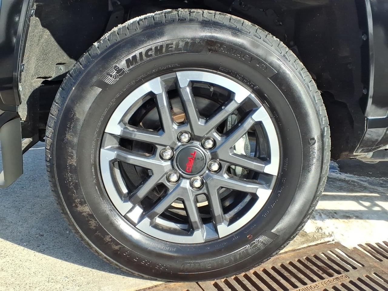 Toyota Tacoma 4WD TRD Off Road Double Cab 5' Bed MT (Natl) 2025