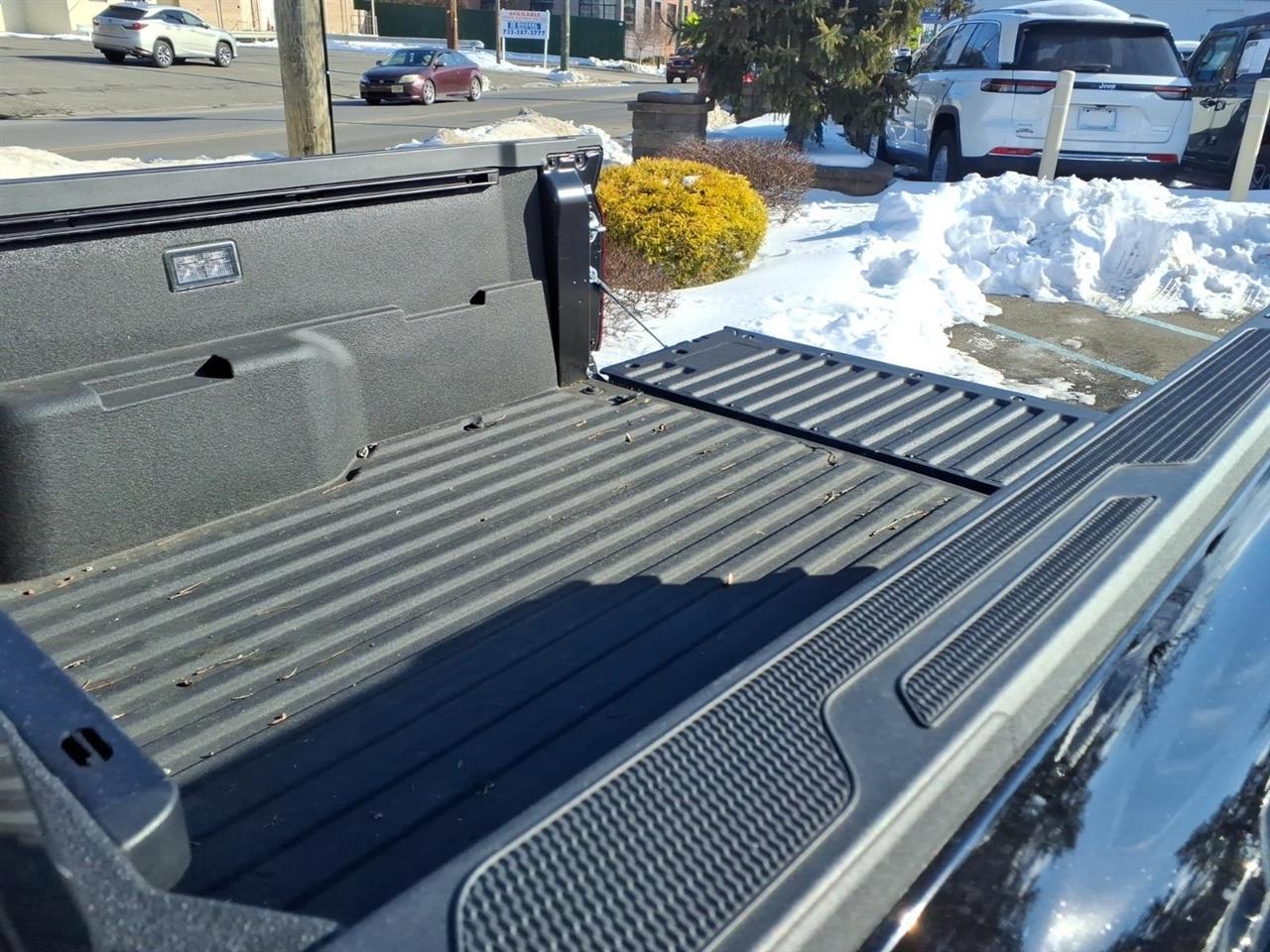 Toyota Tacoma 4WD TRD Off Road Double Cab 5' Bed MT (Natl) 2025