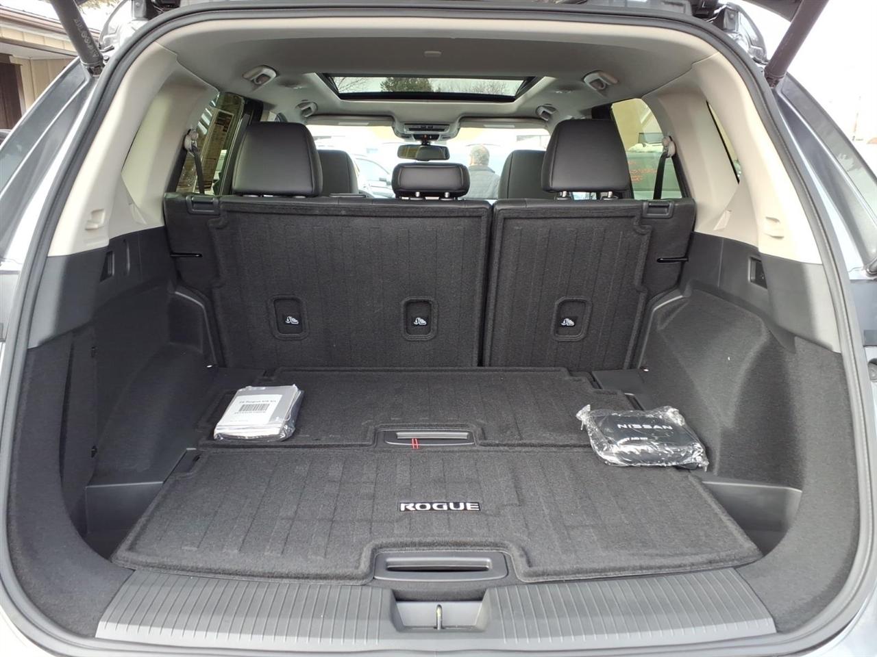 Nissan Rogue AWD Platinum 2025