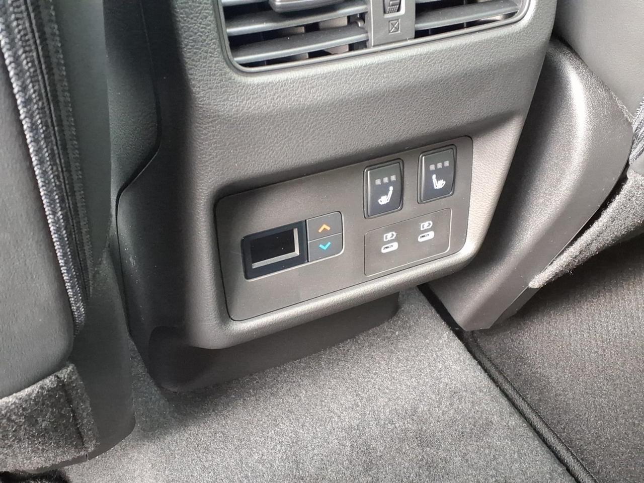 Nissan Rogue AWD Platinum 2025