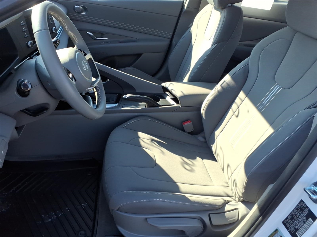 Hyundai Elantra SEL Sport IVT 2025