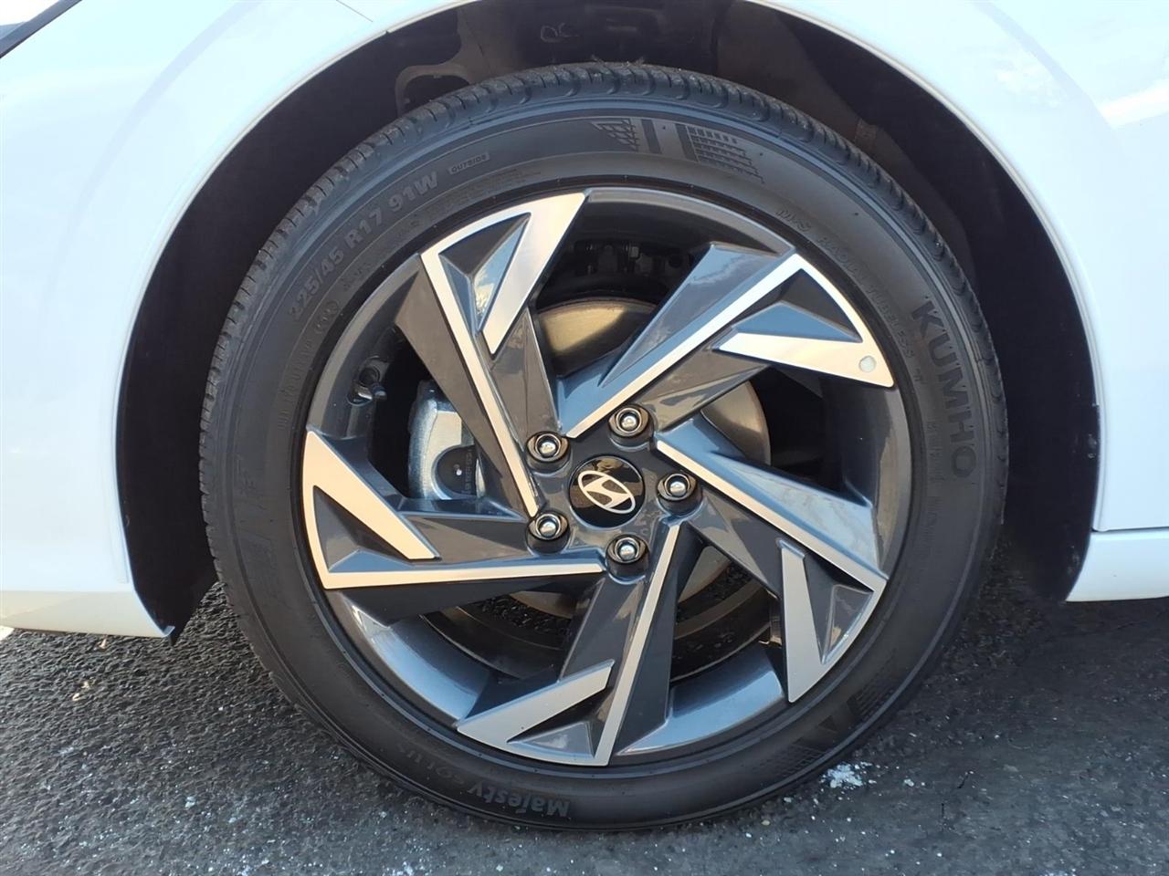 Hyundai Elantra SEL Sport IVT 2025