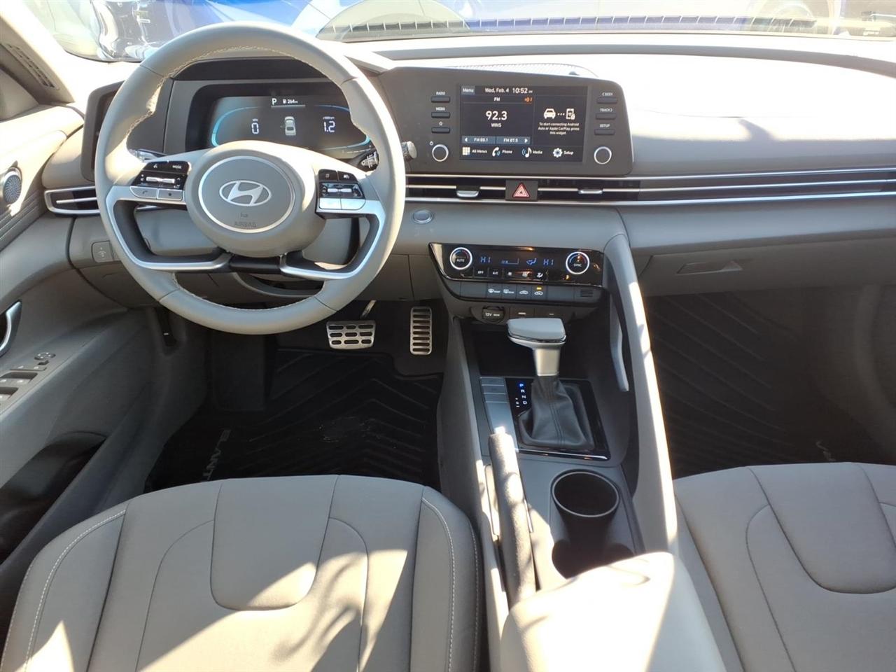 Hyundai Elantra SEL Sport IVT 2025