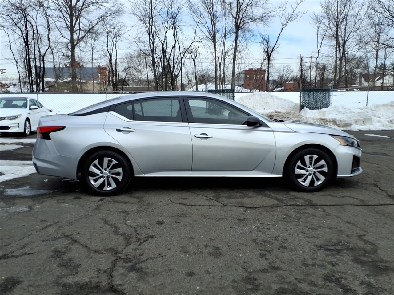 Nissan Altima 2.5 S Sedan 2024