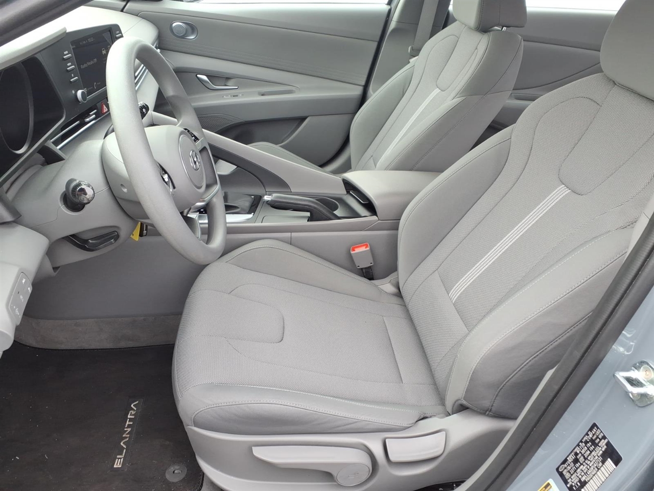 Hyundai Elantra SE IVT 2023