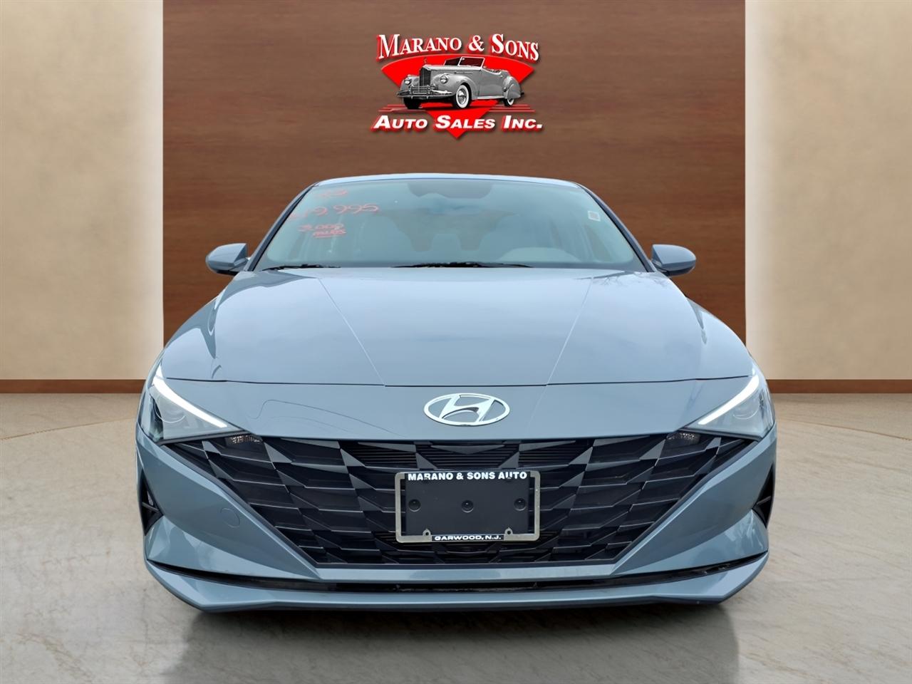 Hyundai Elantra SE IVT 2023