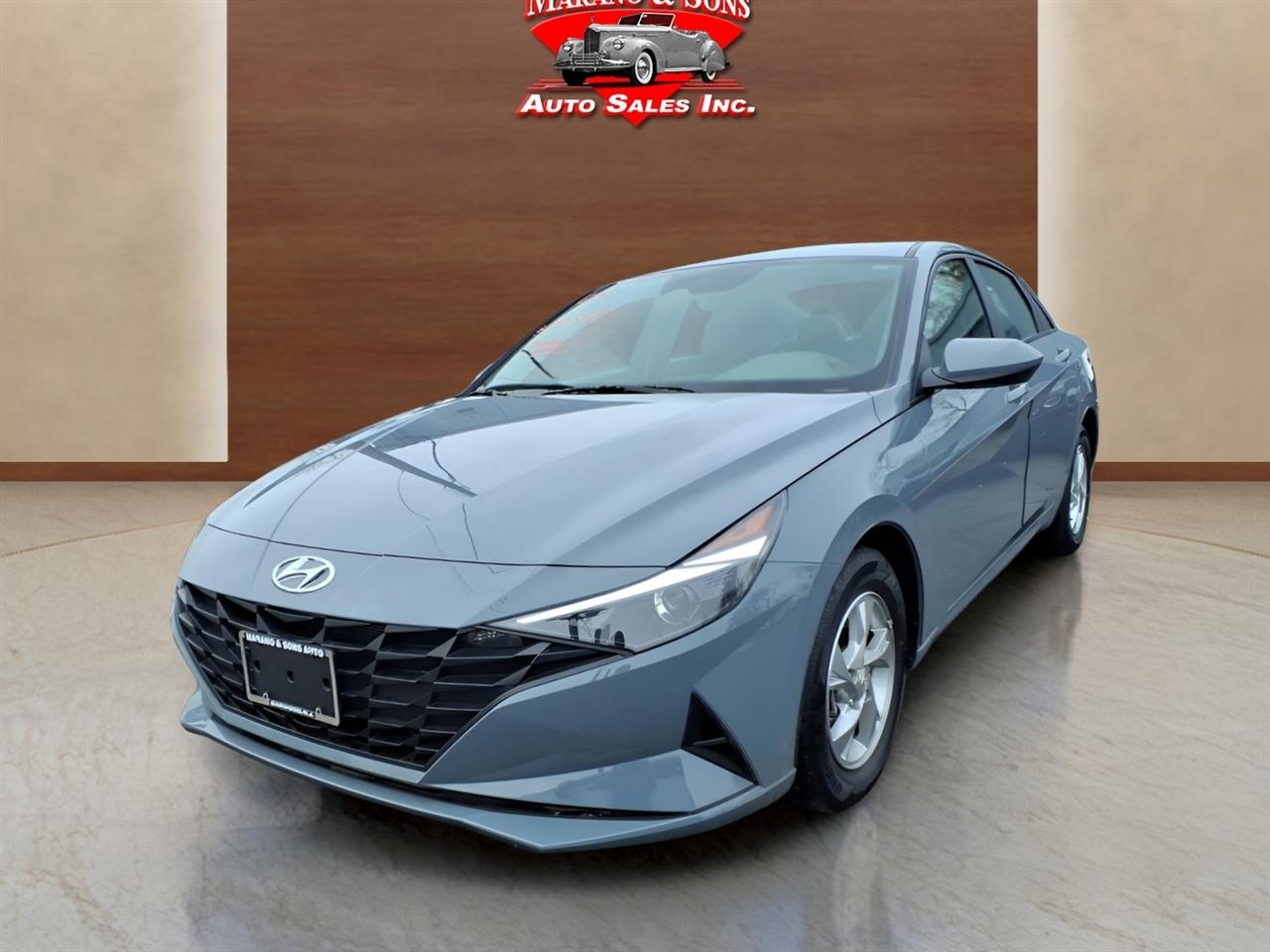 2023 Hyundai Elantra SE IVT