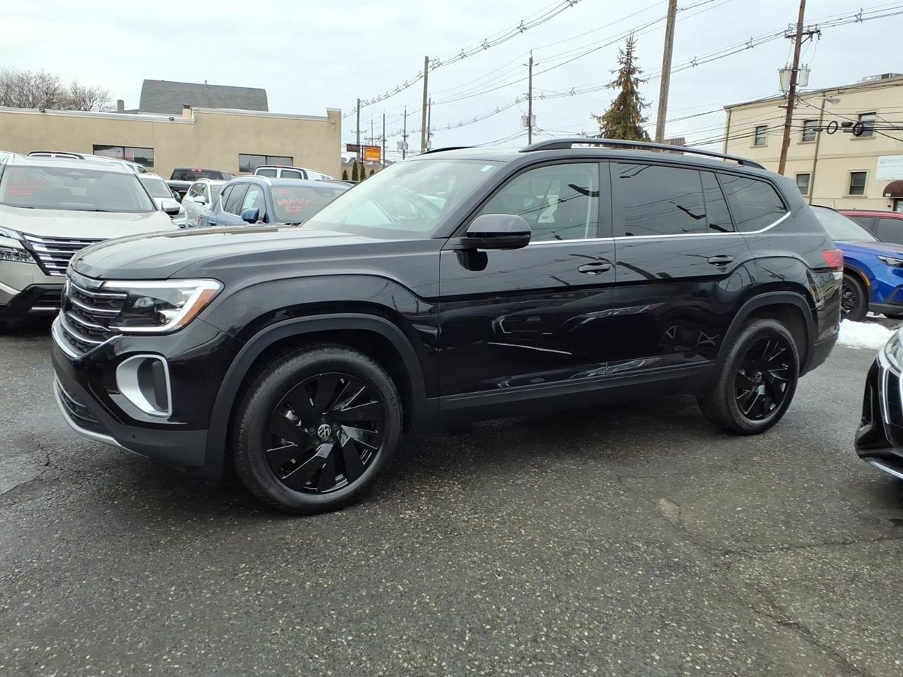 Volkswagen Atlas 2.0T SE w/Technology 4MOTION 2025