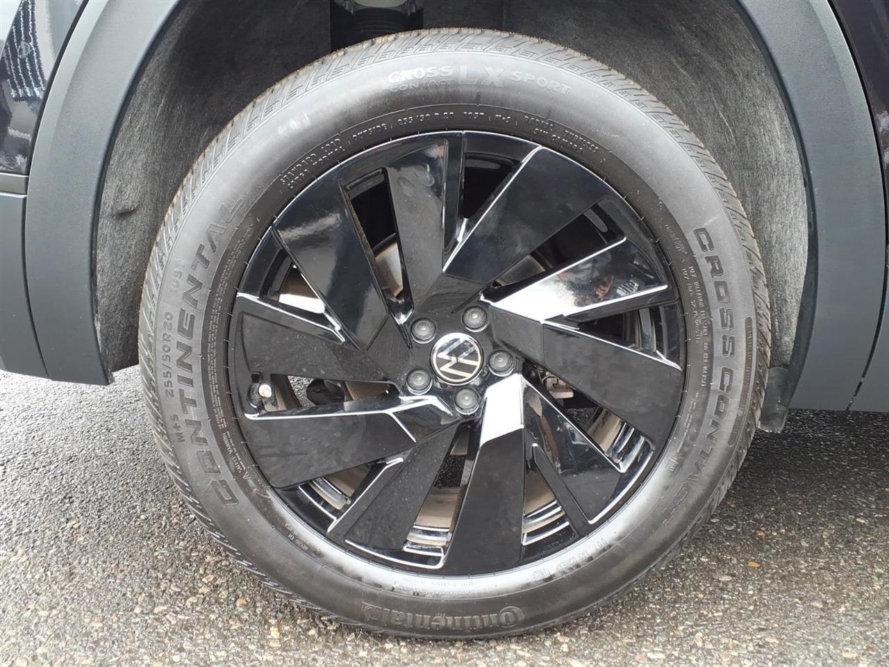 Volkswagen Atlas 2.0T SE w/Technology 4MOTION 2025